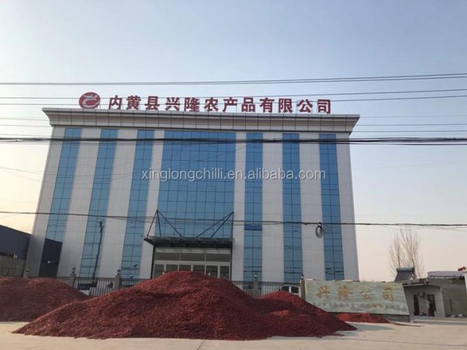 A fonte da fábrica de China Neihuang esmagou flocos encarnados do pimentão